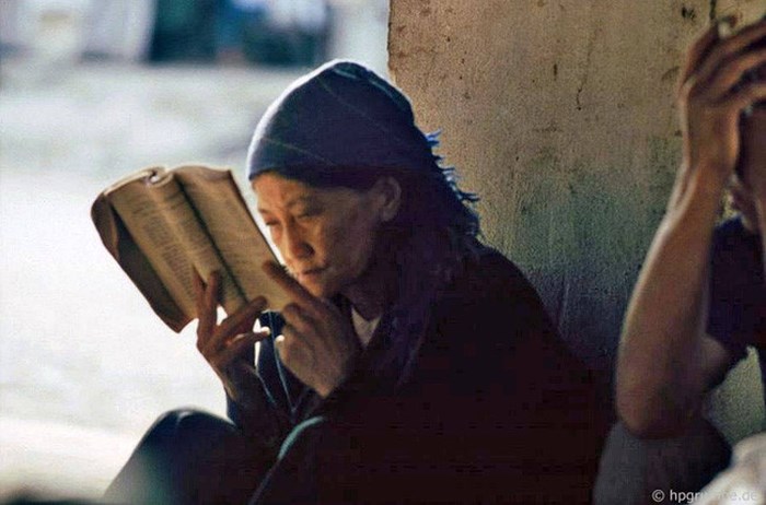 sapa vietnam inedit femme lecture